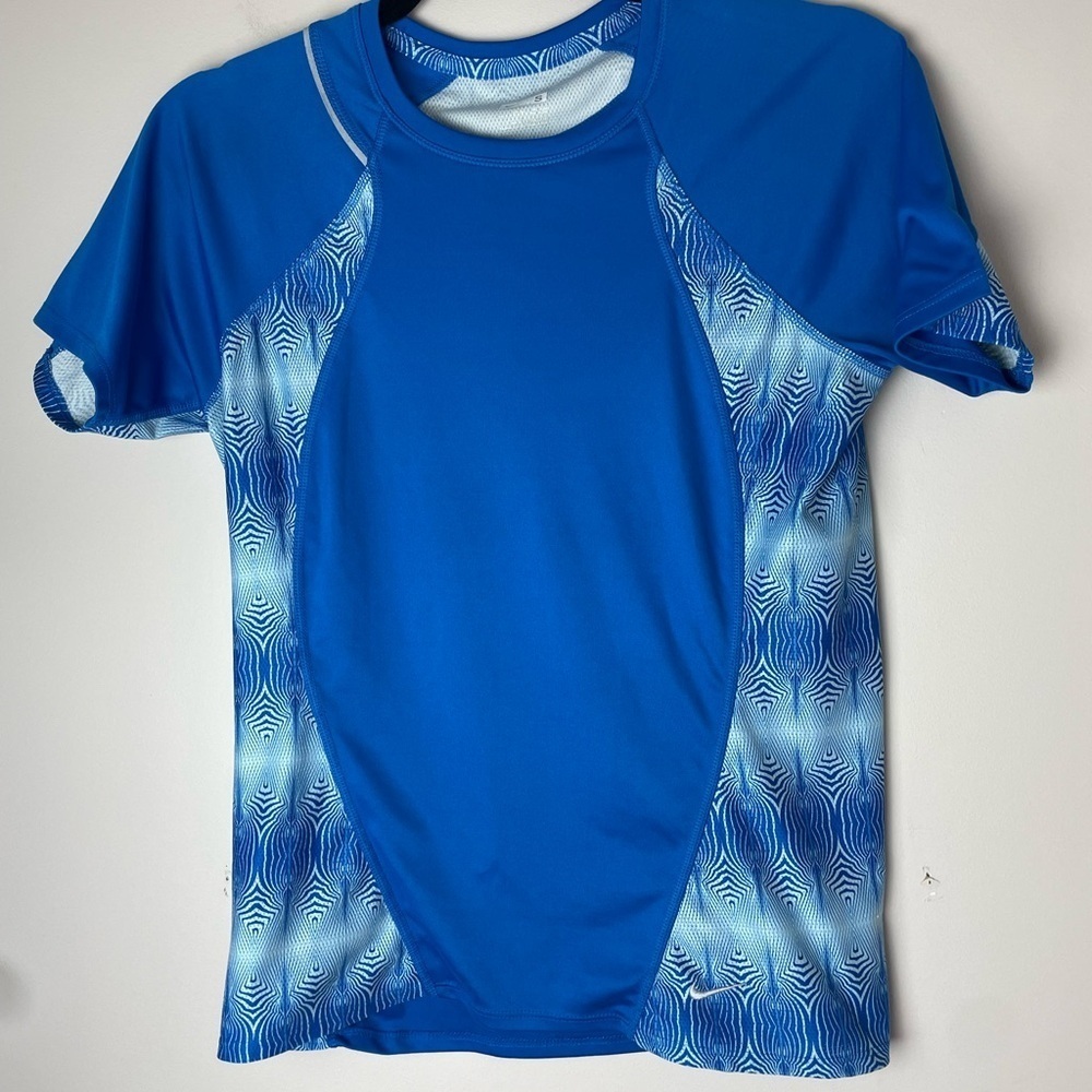 Nike Shirt Womens Small Blue Fit Dry Short Sleeve Athletic Stretch Tee Top